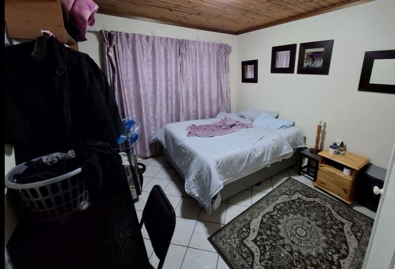 4 Bedroom Property for Sale in Langenhovenpark Free State